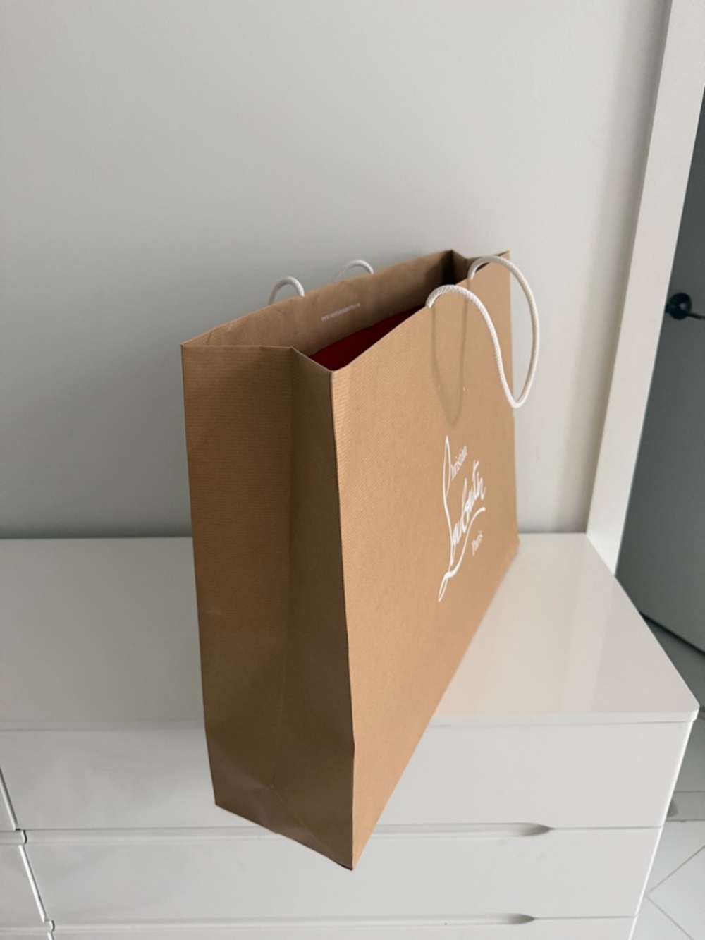 Christian Louboutin Brown Paper Tote with White Rope Handles - Picture 3 of 3